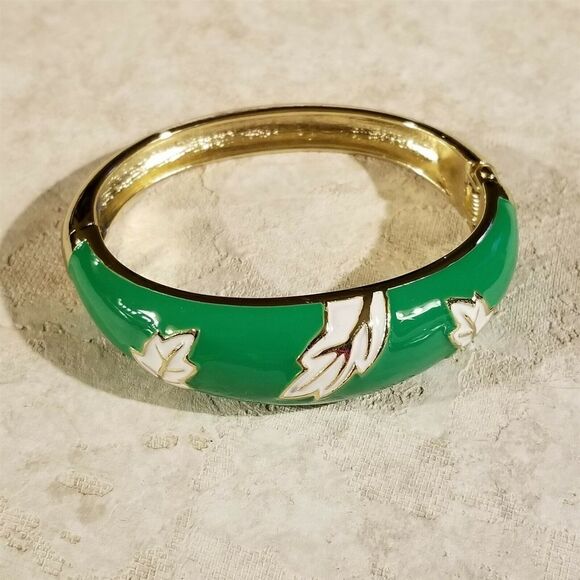 Retro Enameled Leaves Green White Gold Hinged Bangle Bracelet - Picture 5 of 6